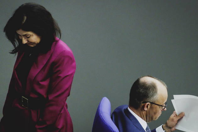 R L Friedrich Merz CDU , Federal Chancellor, and Katherina Reiche CDU , Federal Minister for Economic Affairs and Energy, recorded during the debate on the government declaration in the German Bundestag in Berlin, 18 03 2026 Berlin Germany Copyright: xFlorianxGaertnerx