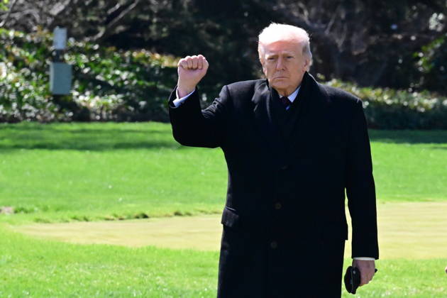 President Donald Trump Departs The White House (INT) President Donald Trump gestures a wave as he departs the White House with United States Secretary of War Pete Hegseth and United States Chairman of the Joint Chiefs of Staff Dan Caine in Washington, D.C., on March 18, 2026 for a trip to Dover Air Force Base for a dignified transfer where the remains of six U.S. service members killed in the crash of a refueling aircraft are returned to their families. It will be the second time since launching the war with Iran on Feb. 28 that the Republican president will attend the solemn military ritual known as a dignified transfer, which he once described as the toughest thing he has had to do as commander in chief. Credit: Kyle Mazza Thenews2 Copyright: xKylexMazzax