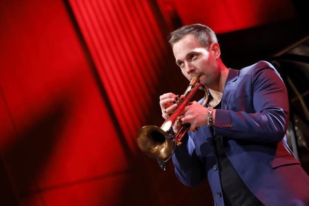 Musician Julian Wasserfuhr during his performance at the Westend event as part of Lit Cologne 2026 in the WDR Funkhaus at Wallrafplatz Cologne, 18 03 2026 NRW Germany Copyright: xChristophxHardtx