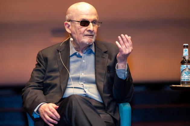 Salman Rushdie, curator DENIS SCHECK The eleventh hour, Salman Rushdie at LIT Potsdam, on 19 03 2026 in Potsdam, LIT , Germany