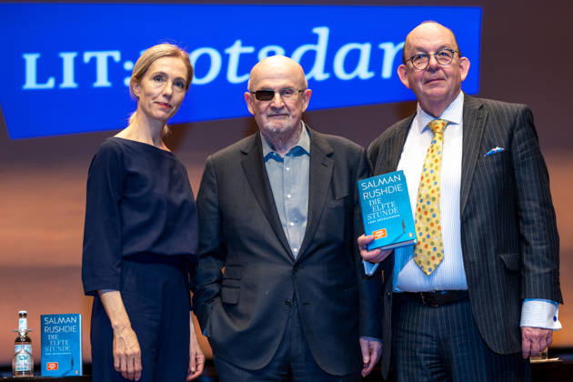 Salman Rushdie, curator DENIS SCHECK The eleventh hour, Salman Rushdie at LIT Potsdam, on 19 03 2026 in Potsdam, LIT , Germany