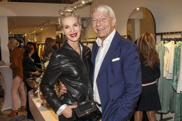 abb Grit Weiss and Jo Groebel media expert as guests at the Riani Store Opening on Thursday 19 03 2026 in Hamburg Hamburg Germany
