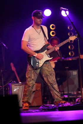 NASHVILLE, TENNESSEE -MARCH 20 Greylan James performs at the Big Machine Label Group lunch and performance during CRS 2026 at Omni Nashville Hotel on March 20, 2026 in Nashville, Tennessee. Credit: AdMedia. USA - ZUMAa123 20260320_zaa_a123_314 Copyright: xMickeyxBernalx