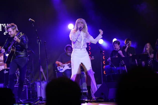 NASHVILLE, TENNESSEE - March 20: Kimberly Perry of The Band Perry performs at the Big Machine Label Group lunch and performance during CRS 2026 at Omni Nashville Hotel on March 20, 2026 in Nashville, Tennessee. Credit: AdMedia. USA - ZUMAa123 20260320_zaa_a123_322 Copyright: xMickeyxBernalx