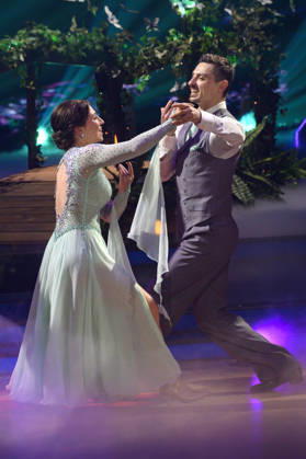 Bianca Heinicke with Zsolt Sandor Cseke in the third live show of the 19th season of the RTL dance show Let s Dance at the MMC Coloneum Cologne, 20 03 2026 Foto:xW.xRanderathx xFuturexImagex lets_dance2003_6452