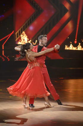 Nadja Benaissa with Vadim Garbuzov in the third live show of the 19th season of the RTL dance show Let s Dance at the MMC Coloneum Cologne, 20 03 2026 Foto:xW.xRanderathx xFuturexImagex lets_dance2003_6577