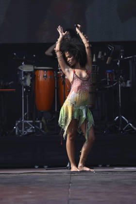 Agnes Nunes will perform at Lollapalooza Brazil 2026 in Sao Paulo. Sao Paulo (SP), March 21, 2026 Lollapalooza Brazil Show Agnes Nunes Singer and songwriter Agnes Nunes performs during the Lollapalooza Brazil festival, held at the Interlagos racetrack in the southern part of Sao Paulo. The event brings together national and international artists for three days of shows and musical attractions. (Foto: Leco Viana Thenews2 imago images) Agnes Nunes will perform at Lollapalooza Brazil 2026 in Sao Paulo.  Copyright: xLecoxVianax
