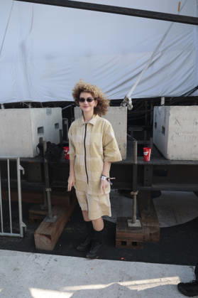 The band Foto em Grupo will perform at Lollapalooza Brazil 2026 in Sao Paulo. Sao Paulo (SP), March 21, 2026 Lollapalooza Brazil Show Jadsa Singer Vitoria Falcao enjoys the show of the band Foto em Grupo, which performed during the second day of the Lollapalooza Brazil festival, and featured singer Ana Caetano from the duo Anavitoria, held at the Interlagos racetrack, in the southern zone of the Sao Paulo capital. The event brings together national and international artists in three days of shows and musical attractions. (Foto: Leco Viana Thenews2 imago images) The band Foto em Grupo will perform at Lollapalooza Brazil 2026 in Sao Paulo.  Copyright: xLecoxVianax
