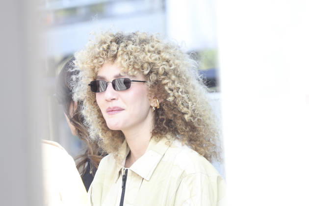 The band Foto em Grupo will perform at Lollapalooza Brazil 2026 in Sao Paulo. Sao Paulo (SP), March 21, 2026 Lollapalooza Brazil Show Jadsa Singer Vitoria Falcao enjoys the show of the band Foto em Grupo, which performed during the second day of the Lollapalooza Brazil festival, and featured singer Ana Caetano from the duo Anavitoria, held at the Interlagos racetrack, in the southern zone of the Sao Paulo capital. The event brings together national and international artists in three days of shows and musical attractions. (Foto: Leco Viana Thenews2 imago images) The band Foto em Grupo will perform at Lollapalooza Brazil 2026 in Sao Paulo.  Copyright: xLecoxVianax
