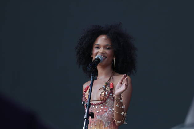 SaO PAULO, SP - 21.03.2026: LOLLAPALOOZA BRASIL 2026 - Paraiba singer Agnes Nunes takes to the Budweiser stage at Lollapalooza 2026 in the early afternoon of this Saturday (21), at the Interlagos racetrack, in the south of Sao Paulo. The festival brings together national and international acts in yet another edition in the capital of Sao Paulo. x2909392x  AngÃ licaxAlves
