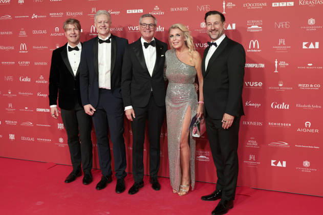 Frank Vogel, Lars Eric Mann, guest, Astrid Bleeker and Michael Dorn at the 29th Spa Awards 2026 ceremony at the Kurhaus Baden Baden, 21 03 2026 Foto:xR.xSchmiegeltx xFuturexImagex spa_6318