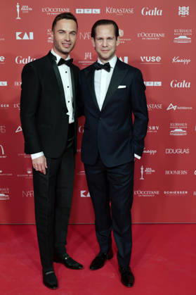 Alexander Caron with guest at the 29th Spa Awards 2026 ceremony at Kurhaus Baden Baden, 21 03 2026 Foto:xR.xSchmiegeltx xFuturexImagex spa_6392
