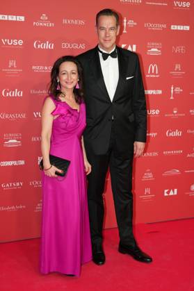 Spa Award 2026 Matthias Vickermann with companion on the red carpet at the Spa Awards Gala at the Kurhaus Baden Baden on 21 03 2026 Baden Baden Baden Kurhaus Baden Württemberg
