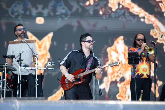 SaO PAULO, SP - 22.03.2026: LOLLAPALOOZA BRASIL 2026 - Show by the Pernambuco band Mundo Livre S A on the afternoon of this Sunday (22), the last day of the Lollapalooza festival, held at the Interlagos racetrack in Sao Paulo, SP. x2910014x RodileixMorais