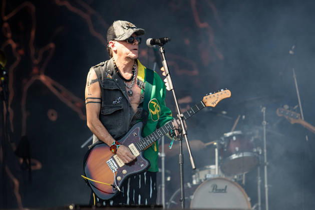 SaO PAULO, SP - 22.03.2026: LOLLAPALOOZA BRASIL 2026 - Show by the Pernambuco band Mundo Livre S A on the afternoon of this Sunday (22), the last day of the Lollapalooza festival, held at the Interlagos racetrack in Sao Paulo, SP. x2910015x RodileixMorais