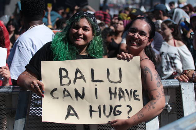 SaO PAULO, SP - 22.03.2026: LOLLAPALOOZA BRASIL 2026 - Fans of the band Balu Brigada at the Flying Fish stage barrier early this Sunday afternoon (22), at Lollapalooza 2026. The festival takes place at the Interlagos racetrack, in the south of Sao Paulo. x2910027x  AngÃ licaxAlves