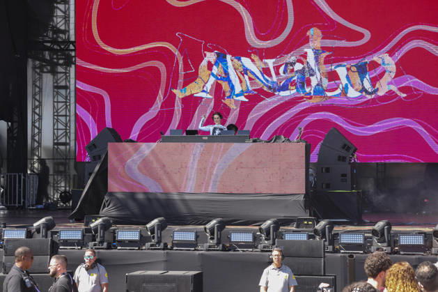 DJ Analu will perform at Lollapalooza Brazil 2026 in Sao Paulo. Sao Paulo (SP), March 22, 2026 Lollapalooza Brazil Show DJ Analu DJ Analu performs during the Lollapalooza Brazil festival, held at the Interlagos racetrack in the southern part of Sao Paulo. The event brings together national and international artists for three days of shows and musical attractions, this Sunday, March 22, 2026. (Foto: Leco Viana Thenews2 imago images) DJ Analu will perform at Lollapalooza Brazil 2026 in Sao Paulo.  Copyright: xLecoxVianax