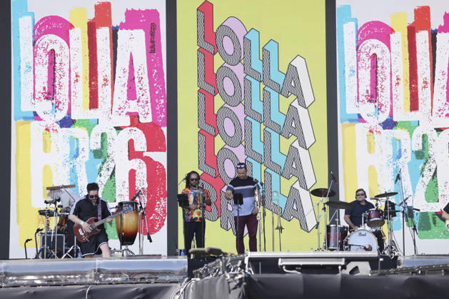 Mundo Livre S A will perform at Lollapalooza Brazil 2026 in Sao Paulo. Sao Paulo (SP), 03 22 2026 Lollapalooza Brazil Show Mundo Livre S A The band Mundo Livre S A performs during the Lollapalooza Brazil festival, held at the Interlagos racetrack, in the southern zone of the city of Sao Paulo. The event brings together national and international artists in three days of shows and musical attractions, on March 22, 2026. (Foto: Leco Viana Thenews2 imago images) Mundo Livre S A will perform at Lollapalooza Brazil 2026 in Sao Paulo.  Copyright: xLecoxVianax