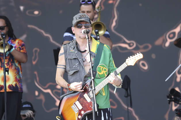 Mundo Livre S A will perform at Lollapalooza Brazil 2026 in Sao Paulo. Sao Paulo (SP), 03 22 2026 Lollapalooza Brazil Show Mundo Livre S A The band Mundo Livre S A performs during the Lollapalooza Brazil festival, held at the Interlagos racetrack, in the southern zone of the city of Sao Paulo. The event brings together national and international artists in three days of shows and musical attractions, on March 22, 2026. (Foto: Leco Viana Thenews2 imago images) Mundo Livre S A will perform at Lollapalooza Brazil 2026 in Sao Paulo.  Copyright: xLecoxVianax