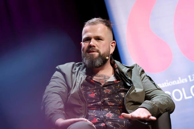 Singer Jan Gorkow Monchi from the band Feine Sahne Fischfilet at the event Wut, Würde, Wandel as part of Lit Cologne 2026 in the Theater am Tanzbrunnen Cologne, 22 03 2026 NRW Germany Copyright: xChristophxHardtx
