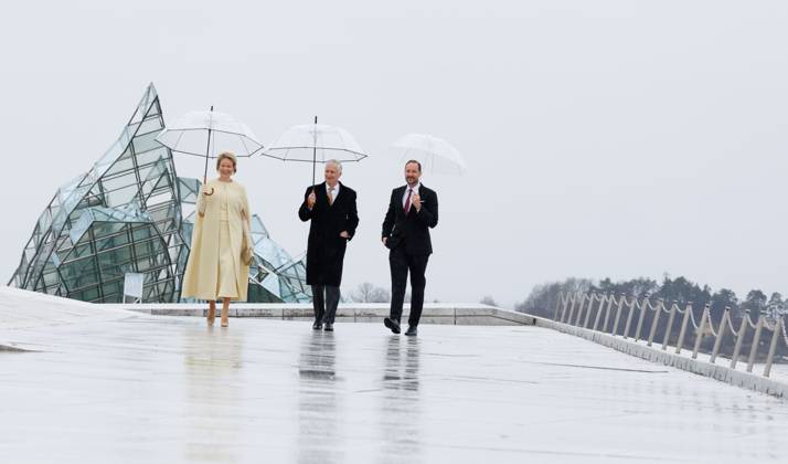 Queen Mathilde, King Philippe - Filip of Belgium and Crown Prince Haakon Magnus of Norway arrive for a round table discussion at the Norwegian Opera House in Oslo on day two of the official state visit of the Belgian royal couple to Norway, on Wednesday 25 March 2026. Belgian monarchs are on an official state visit to Norway from 24 to 26 March 2026.  BENOITxDOPPAGNE 168855112