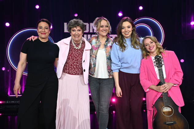Eva Eiselt, l r, Lioba Albus, Lisa Feller, Victoria Abelmann Brockmann and Miss Allie as guests on the ARD show Ladies Night the only comedy and cabaret show with an all-female cast on German-language television Broadcast date 18 04 2026 Das Erste