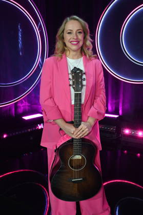 Singer-songwriter Miss Alllie Elisa Hantsch as a guest on the ARD show Ladies Night - the only comedy and cabaret show with an all-female cast on German-speaking television