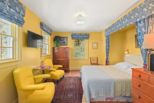 Drew Barrymore is selling her huge historic 1740s estate just TWO years after she bought it for eye-watering £3.7m Story from Jam Press (Drew Barrymore Estate) Pictured: The £3.7m estate. Drew Barrymore is selling her huge historic 1740s estate just TWO years after she bought it for eye-watering £3.7m Hollywood star Drew Barrymore is selling her huge estate just two years after she bought it. The actress and talk show host has listed her sprawling home for .99m (£3.7m). The historic six-bedroom, nine-bathroom estate in Harrison, Westchester County, New York, has nearly 12 acres of land and dates back to the 1740s. Barrymore bought it as a convenient countryside escape from New York City, where she films her talk show. But it needed a  Copyright: xJamxPress ModernxAngles