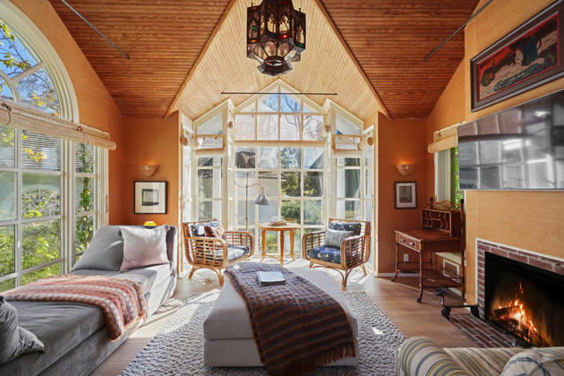 Drew Barrymore is selling her huge historic 1740s estate just TWO years after she bought it for eye-watering £3.7m Story from Jam Press (Drew Barrymore Estate) Pictured: The £3.7m estate. Drew Barrymore is selling her huge historic 1740s estate just TWO years after she bought it for eye-watering £3.7m Hollywood star Drew Barrymore is selling her huge estate just two years after she bought it. The actress and talk show host has listed her sprawling home for .99m (£3.7m). The historic six-bedroom, nine-bathroom estate in Harrison, Westchester County, New York, has nearly 12 acres of land and dates back to the 1740s. Barrymore bought it as a convenient countryside escape from New York City, where she films her talk show. But it needed a  Copyright: xJamxPress ModernxAngles