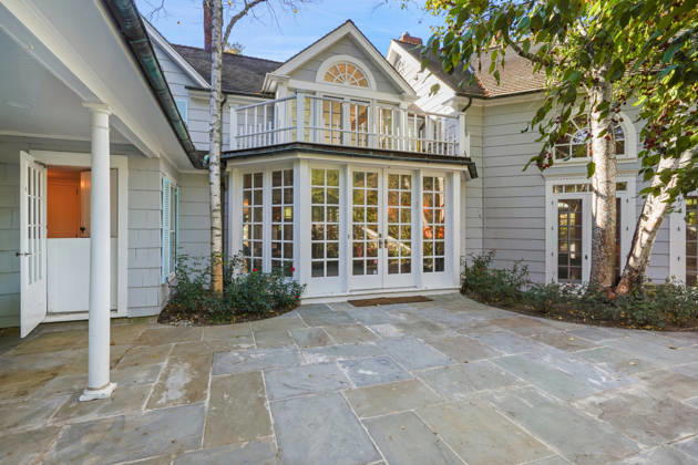 Drew Barrymore is selling her huge historic 1740s estate just TWO years after she bought it for eye-watering £3.7m Story from Jam Press (Drew Barrymore Estate) Pictured: The £3.7m estate. Drew Barrymore is selling her huge historic 1740s estate just TWO years after she bought it for eye-watering £3.7m Hollywood star Drew Barrymore is selling her huge estate just two years after she bought it. The actress and talk show host has listed her sprawling home for .99m (£3.7m). The historic six-bedroom, nine-bathroom estate in Harrison, Westchester County, New York, has nearly 12 acres of land and dates back to the 1740s. Barrymore bought it as a convenient countryside escape from New York City, where she films her talk show. But it needed a  Copyright: xJamxPress ModernxAngles