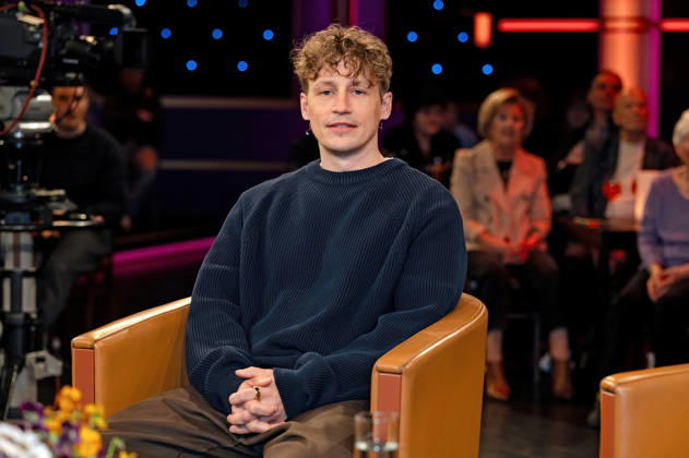 MDR Riverboat singer Tim Bendzko on the occasion of the recording of the MDR talk show Riverboat on 27 03 2026 at Mediacity Leipzig 20260327ADO0050