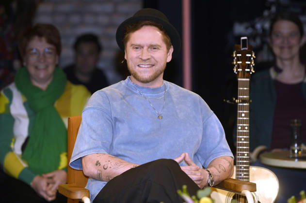Johannes Oerding at the recording of the RB talk show 3nach9 at Radio Bremen Studio Bremen, 27 03 2026 Foto:xC.xNiehausx xFuturexImagex 3nach9_6321