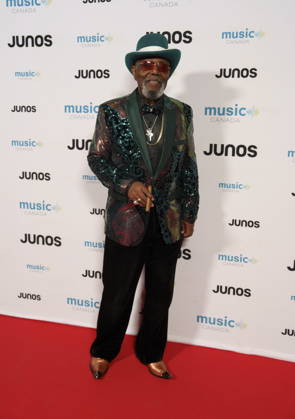 March 28, 2026, Hamilton, On, CAN: Kenny Blues Boss Wayne, nominated for Blues Album of the Year, poses on the red carpet at the 2026 Juno Awards Gala in Hamilton, Ont. on Saturday, March 28, 2026. Hamilton CAN  - ZUMAc35_ 20260328_zaf_c35_054 Copyright: xPeterxPowerx
