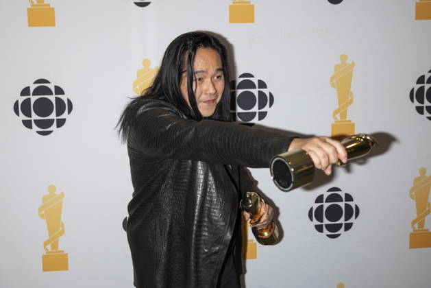March 28, 2026, Hamilton, On, Canada: Aysanabee poses for photos after winning Alternative Album of the Year during the 2026 Juno Awards Gala in Hamilton, Saturday, March 28, 2026. Hamilton Canada  - ZUMAc35_ 20260328_zaf_c35_234 Copyright: xNickxIwanyshynx