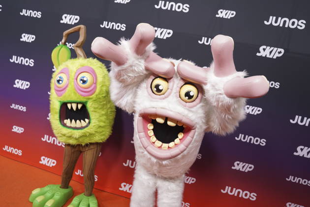 March 29, 2026, Hamilton, On, CANADA: Mammot and Furcorn, the Singing Monsters, pose on the orange carpet at the Junos in Hamilton, Ontario, Canada on Sunday, March 29, 2026. Hamilton CANADA - ZUMAc35_ 20260329_zaf_c35_091 Copyright: xPeterxPowerx