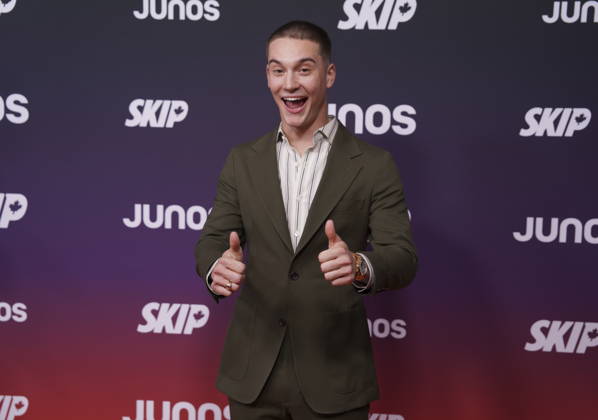 March 29, 2026, Hamilton, Ont, CANADA: Cameron Whitcomb arrives at the 2026 Juno Awards in Hamilton, on Sunday March 29, 2026. Hamilton CANADA  - ZUMAc35_ 20260329_zaf_c35_163 Copyright: xPeterxPowerx