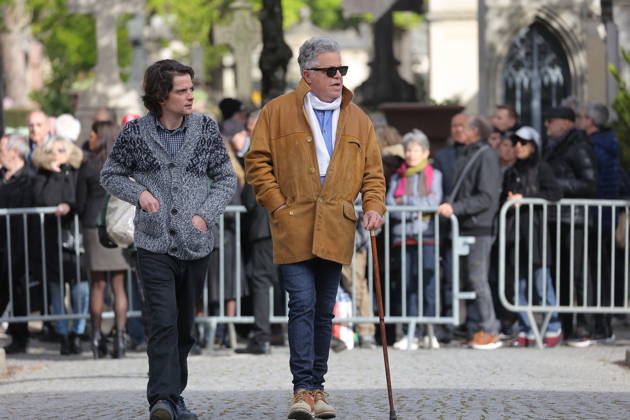 Isabelle Mergault Funeral At Pere Lachaise - Paris Guest during the funeral of Isabelle Mergault for a secular ceremony beneath the dome of Père-Lachaise Cemetery in Paris, France on Monday, March 30, 2026 before she is laid to rest at Montmartre Cemetery. Isabelle Mergault actress, director and columnist’ died at the age of 67. Photo by Nasser Berzane ABACAPRESS.COM Paris France  Copyright: xBerzanexNasser ABACAx