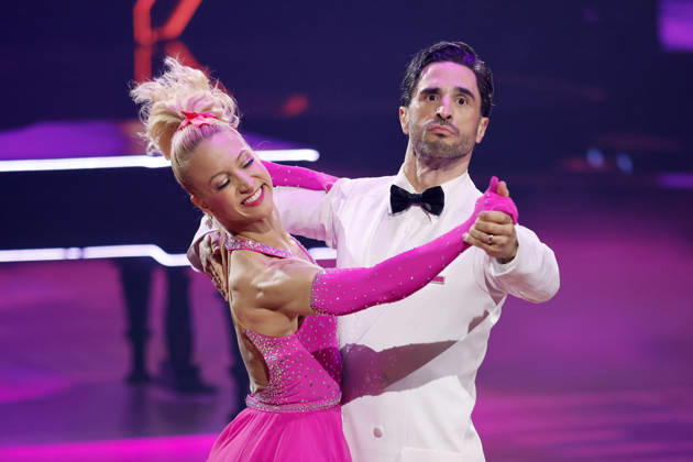 Actor Jan Kittmann GZSZ and dancer Kathrin Menzinger at the fourth dance show of the 19th season of the RTL dance show Lets Dance at the Coloneum Cologne, 29 03 2026 NRW Germany Copyright: xChristophxHardtx