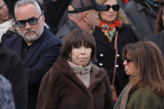 Isabelle Mergault Funeral At Pere Lachaise - Paris Daniele Evenou during the funeral of Isabelle Mergault for a secular ceremony beneath the dome of Père-Lachaise Cemetery in Paris, France on Monday, March 30, 2026 before she is laid to rest at Montmartre Cemetery. Isabelle Mergault actress, director and columnist’ died at the age of 67. Photo by Nasser Berzane ABACAPRESS.COM Paris France  Copyright: xBerzanexNasser ABACAx
