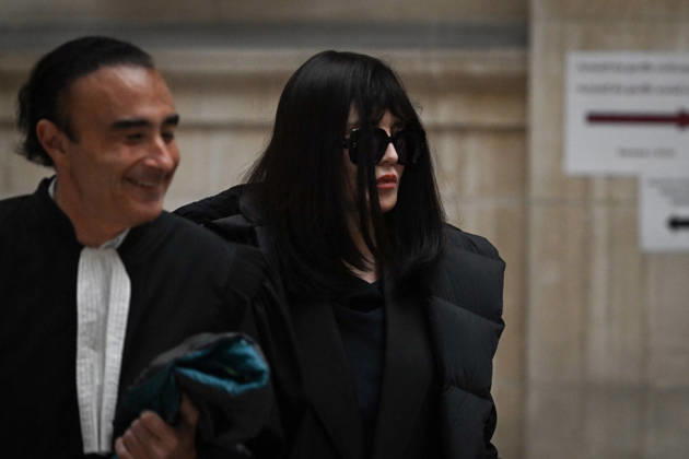 Isabelle Adjani at the Paris court of appeal in Paris FA French actress Isabelle Adjani arrives at the Paris court of appeal for a hearing in her appeal trial on charges of tax fraud and money laundering at the Palais de Justice in Paris on April 1, 2026. Photo by Firas Abdullah ABACAPRESS.COM Paris Ile-de-France France  Copyright: xAbdullahxFiras ABACAx