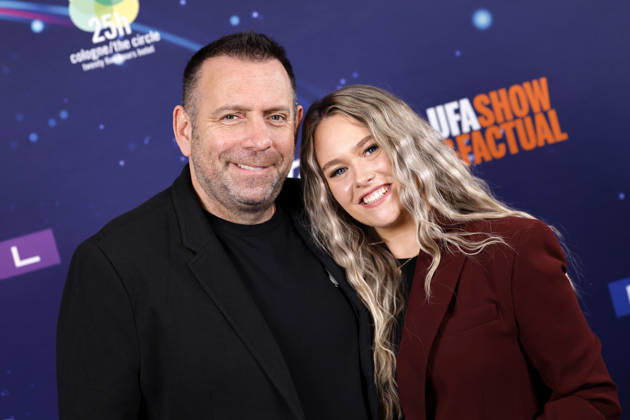 Party hit singer Ikke Hüftgold Matthias Distel and his girlfriend Nina Reh come to the exclusive preview of the new season of the casting show DSDS at the 25 hours Hotel Cologne, 01 04 2026 NRW Germany Copyright: xChristophxHardtx