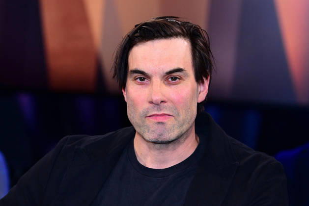 Max Simonischek as a guest on the NDR Talk Show on 3 April 2026 in Hamburg NDR Talk Show on 3 April 2026 in Hamburg