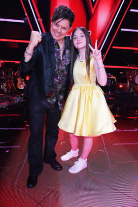 Michael Patrick Kelly with winner Katelyn THE VOICE KIDS FINALE 2026 at Studio Berlin Adlershof in Berlin on 03 04 2026