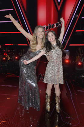 Leony and Angelina from Team Leony at the photocall with the finalists and coaches of the 14th season of the TV show The Voice Kids in Studio H Berlin Adlershof Berlin, 03 04 2026 Foto:xM.xBehrensx xFuturexImagex kids_6470
