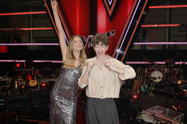 Leony and Max from Team Leony at the photocall with the finalists and coaches of the 14th season of the TV show The Voice Kids in Studio H Berlin Adlershof Berlin, 03 04 2026 Foto:xM.xBehrensx xFuturexImagex kids_6481