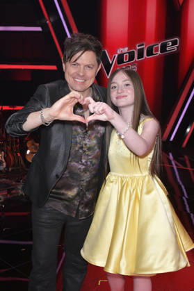 Michael Patrick Kelly and Katelyn from Team Michael Patrick at the photocall with the finalists and coaches of the 14th season of the TV show The Voice Kids at Studio H Berlin Adlershof Berlin, 03 04 2026 Foto:xM.xBehrensx xFuturexImagex kids_6488