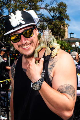 April 4, 2026, Los Angeles, California, USA: A man smiles with his iguana after being blessed during the yearly Blessing of the Animals at Olvera Street on Saturday, April 4, 2026 in Los Angeles, California. Los Angeles USA - ZUMAh206 20260404_znp_h206_003 Copyright: xBenjaminxHansonx