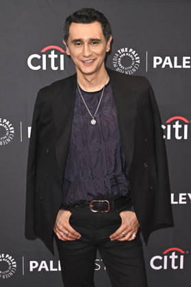 Carlos Manuel Vesga at the screening of the Apple TV series Pluribus at the 43 PaleyFest LA 2026 at the Dolby Theatre Los Angeles, 04 04 2026 Foto:xD.xStarbuckx xFuturexImagex pluribus_6413