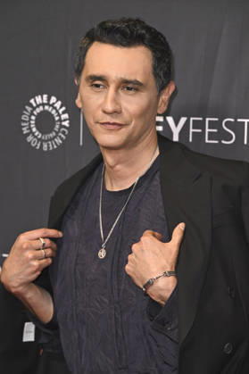 Carlos Manuel Vesga at the screening of the Apple TV series Pluribus at the 43 PaleyFest LA 2026 at the Dolby Theatre Los Angeles, 04 04 2026 Foto:xD.xStarbuckx xFuturexImagex pluribus_6415