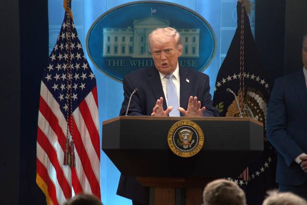 (260406) -- WASHINGTON, April 6, 2026 -- U.S. President Donald Trump speaks during a press conference at the White House in Washington, D.C., the United States, April 6, 2026. Trump said Monday that Iran could be taken out in one night and that night might be Tuesday evening, the deadline Trump set for Iran to make a deal and reopen the Strait of Hormuz. (Photo by Li Yuanqing Xinhua) U.S.-WASHINGTON, D.C.-WHITE HOUSE-TRUMP-PRESS CONFERENCE-IRAN LixRui